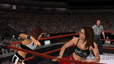 美国职业摔角联盟2013游戏下载